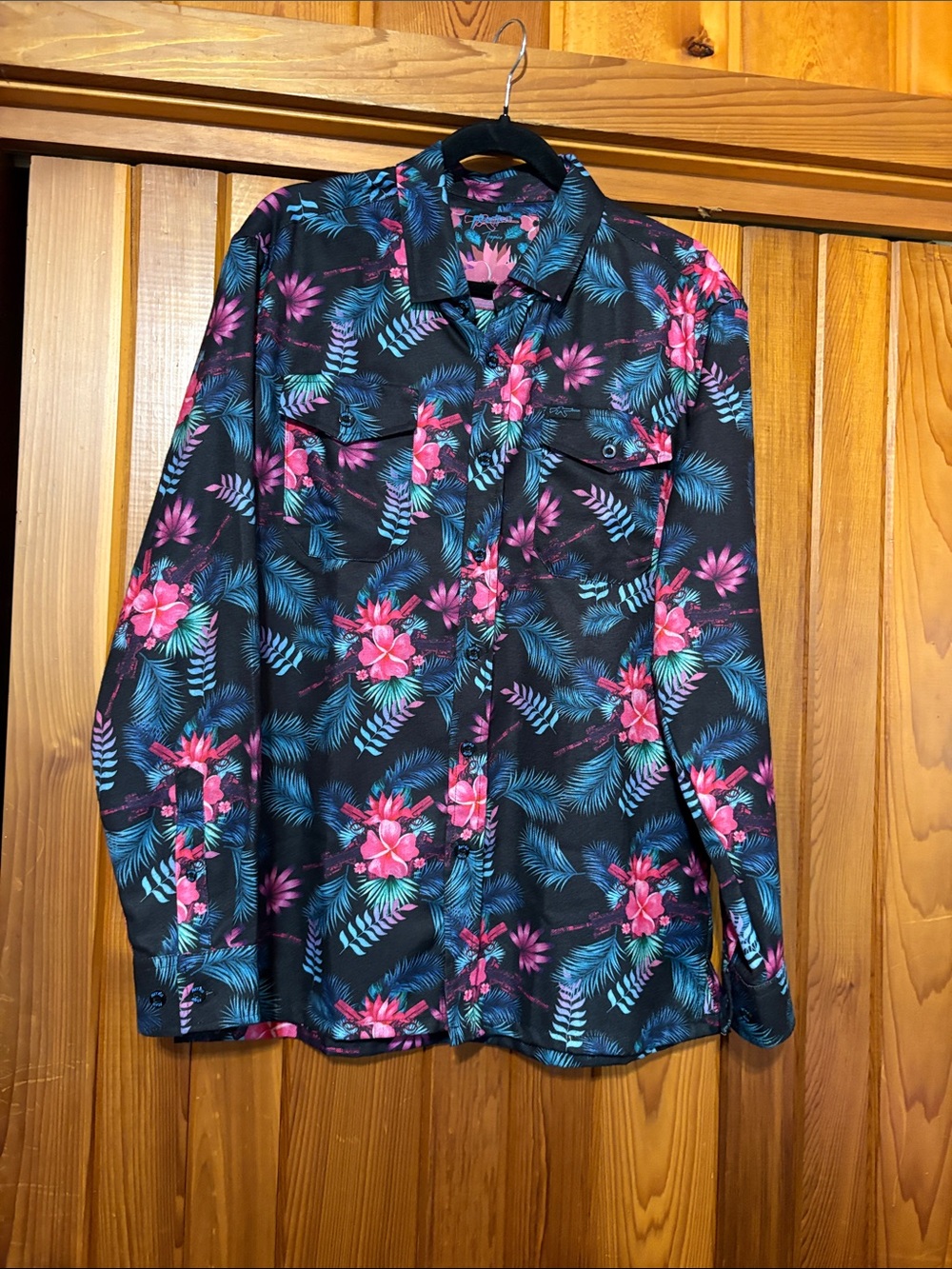 Retro Rifle Men’s long sleeve shirt. M